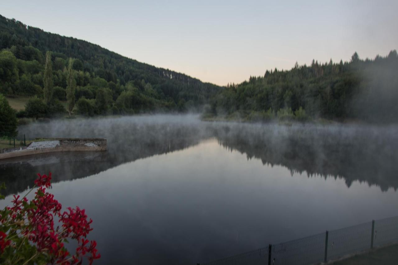 Le Lac Des Moines Condat  ภายนอก รูปภาพ