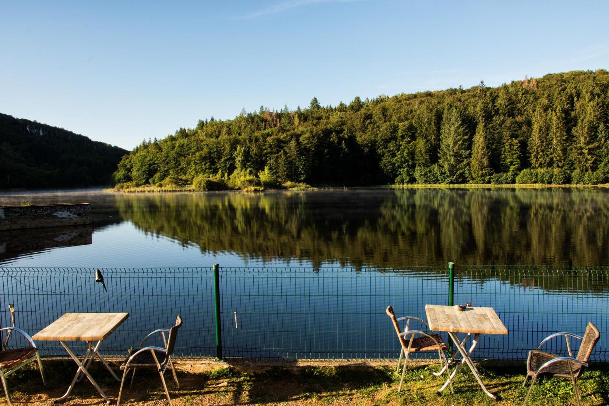 Le Lac Des Moines Condat  ภายนอก รูปภาพ